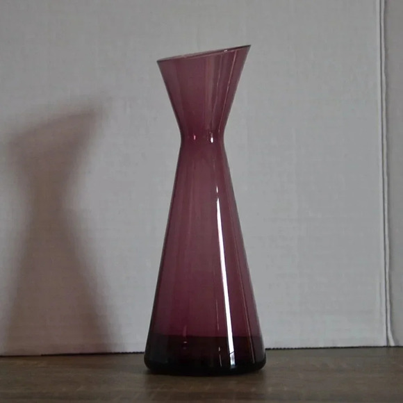 Amethyst  Glass Vase - Picture 1 of 4